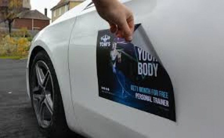 magnetic-vehicle-signs-the-versatile-solution-for-mobile-advertising-big-0