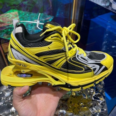 balenciaga-x-pander-sneaker-replica-big-4