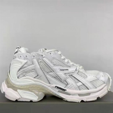 balenciaga-runner-trainers-replica-bg041-big-3