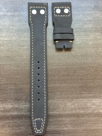 iwc-nato-strap-designed-for-everyday-comfort-and-style-big-0