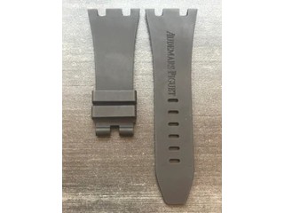 Audemars Piguet Royal Oak Strap for a Refined and Comfortable Fit