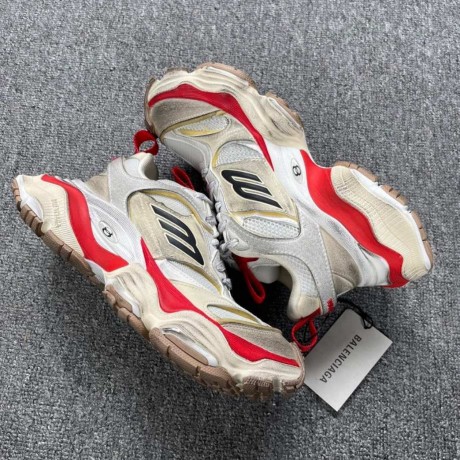balenciaga-cargo-beige-grey-red-sneaker-replica-big-1