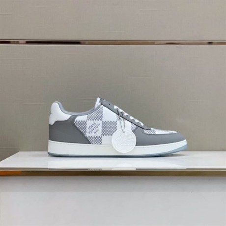 louis-vuitton-rivoli-sneaker-replica-big-3