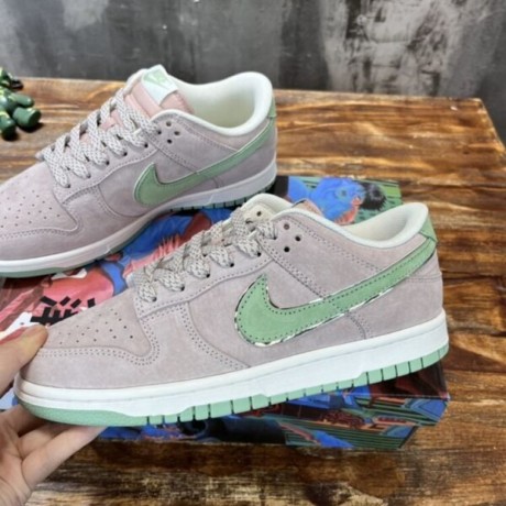 nike-sb-dunk-low-sneaker-big-2