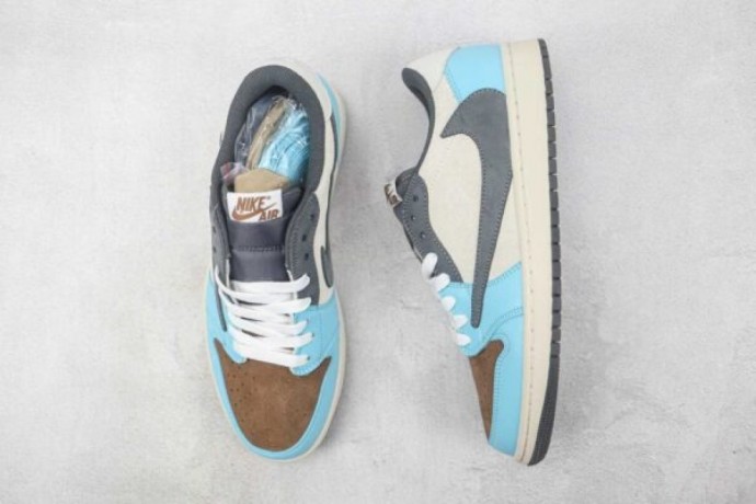 air-jordan-1-low-cactus-jack-big-1