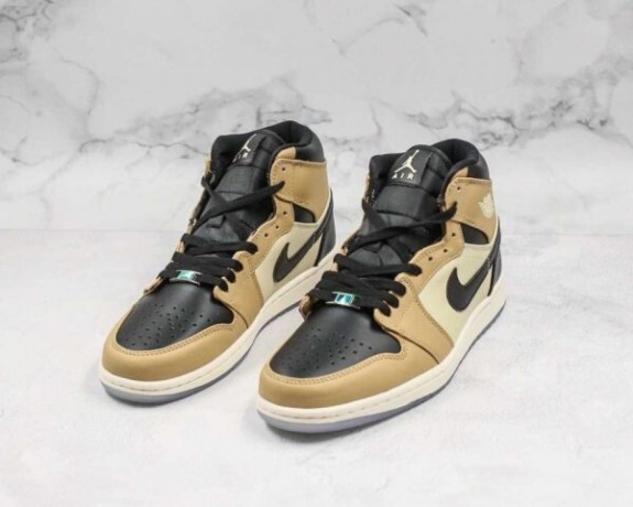 air-jordan-1-high-mushroom-big-1