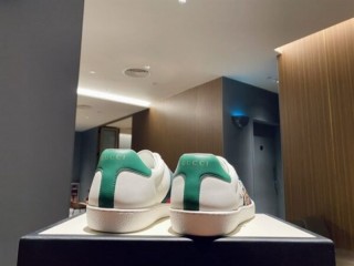 GUCCI ACE X DISNEY DONALD DUCK