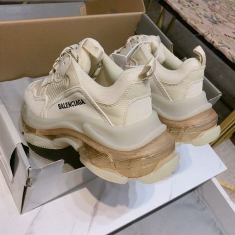balenciaga-triple-s-clear-sole-trainers-replica-big-1