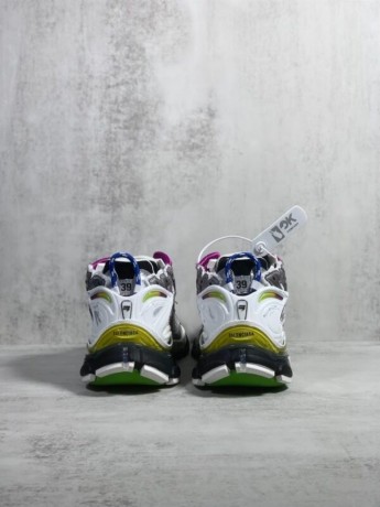 balenciaga-runner-sneaker-big-0