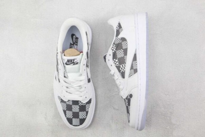air-jordan-1-reverse-mocha-big-2
